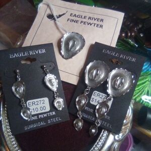 2 pair earrings and 1 hat pin eagle river vintage